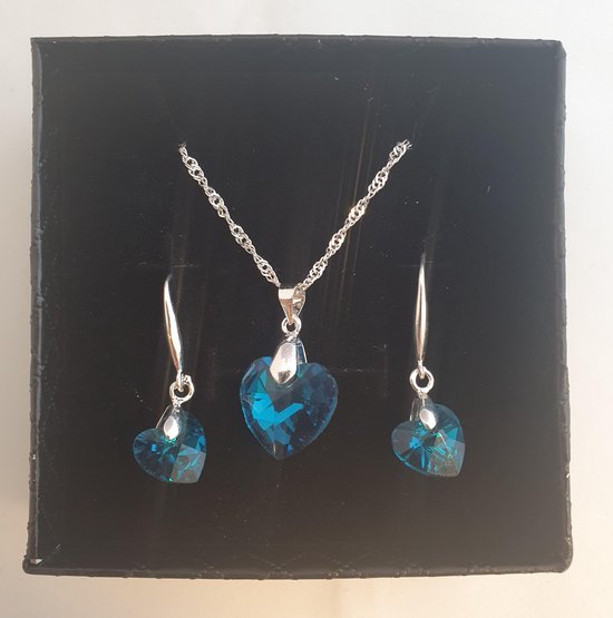 1005 - Luxe geschenkset - Ketting met blauw hartje met bijpassende oorbellen - Tibri