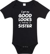 I get my good looks from my sister romper / rompertje - kraamcadeau / geboorte cadeau- zwart - unisex - jongens / meisjes - zwart rompertje voor baby 80 (9-12 maanden)