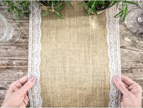 Chemin de table Jute & dentelle bords