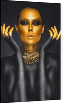 Mooie vrouw in zwart en goud - Foto op Canvas - 100 x 150 cm