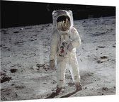 Buzz Aldrin walks on the moon (maanlanding) - Foto op Plexiglas - 90 x 60 cm