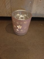 Theelichthouder licht roze met bloem