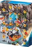 Playmobil Adventskalender Top Agents 9263: een grotscène met rakketen, voertuigen en figuren, met sterren voor dagen.