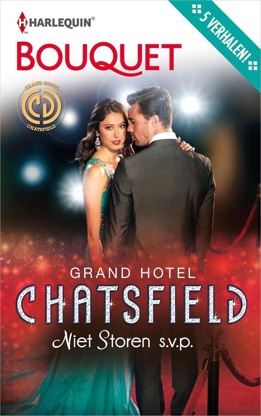Een vrouw in een turquoise galajurk met een man in een pak, op een rode loper. Titel: Grand Hotel Chatsfield - Niet Storen s.v.p.