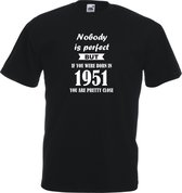 Mijncadeautje - Unisex T-shirt - Nobody is perfect - geboortejaar 1951 - zwart - maat M