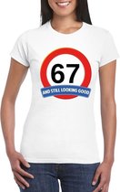 Verkeersbord 67 jaar t-shirt wit dames M