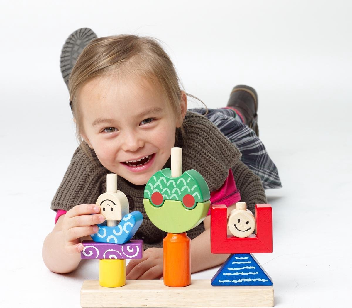 SmartGames Day & Night - Houten Stapelspel & Vormenpuzzel - 48 Educatieve Opdrachten - Solospel voor Peuters & Kleuters - Vanaf 1,5 Jaar — afbeelding 2