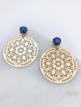 SWAROVSKI OORBELLEN MET ORNAMENT - GOUD BLAUW  - N˚18FW552 - ZATTHU JEWELRY