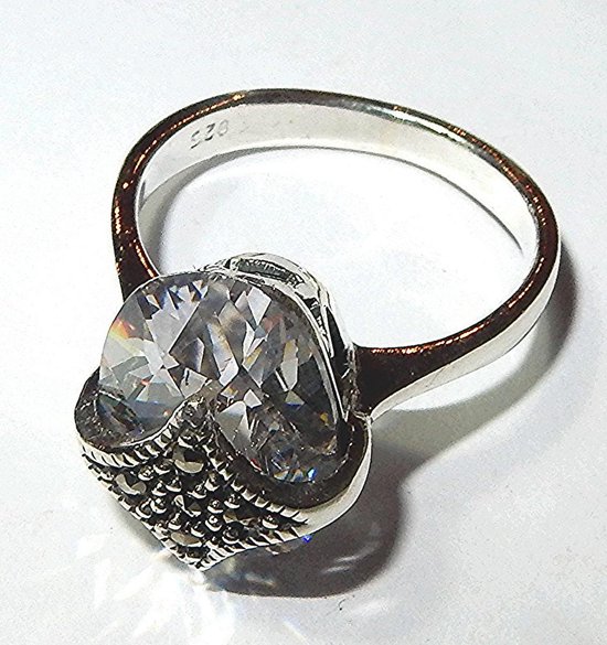 Zilveren Bergkristal Ring maat 16.5