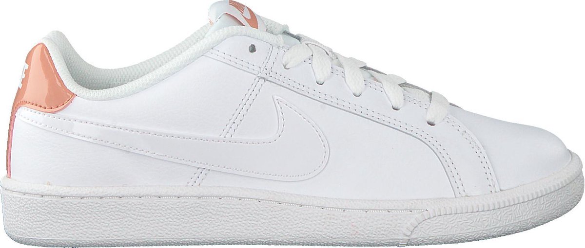 Nike Dames Sneakers Court Royale Wmns - Wit - Maat 38+ Nike Dames Sneakers Court Royale Wmns - Wit - Maat 38+