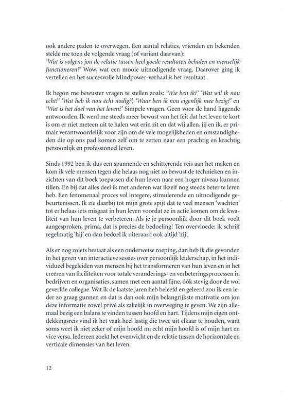 Pagina 12 uit een boek met tekst over persoonlijke groei, vragen stellen en levensvragen.