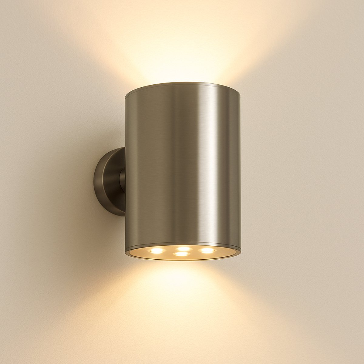 ZOLUNA Solar Wandlamp NOOR RVS - Tuinverlichting op Zonneenergie – Warm Wit Up & Down Light – IP54 - 10.8 x 10.8 x 14.5 cm
