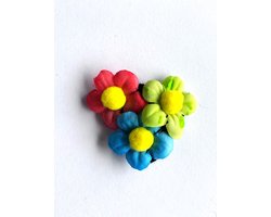 3 x Kleine Haar Bloemen Clicks diameter 3 cm - Valentijn - cadeautje - haarclip - haarschuifje - gala en bruiloft - haarmode - bloemetjes - moederdag - verjaardag - huwelijk - haarspeld - kinderen