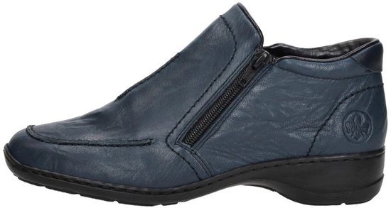 Zijaanzicht van een donkerblauwe Rieker enkellaars met ritssluiting.