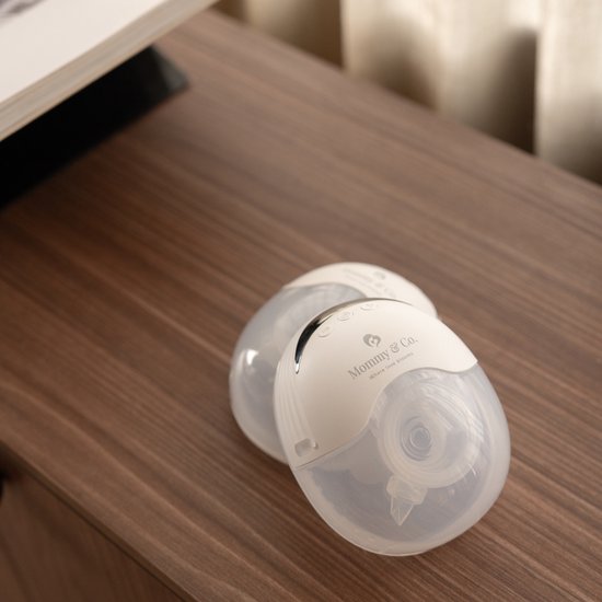 Mommy&Co - Dubbele Elektrische Draadloze Borstkolf - Handsfree Breast Pump - Draagbaar - Comfortabel - Krachtige Motor - LED Display van Mommy&Co — afbeelding 3