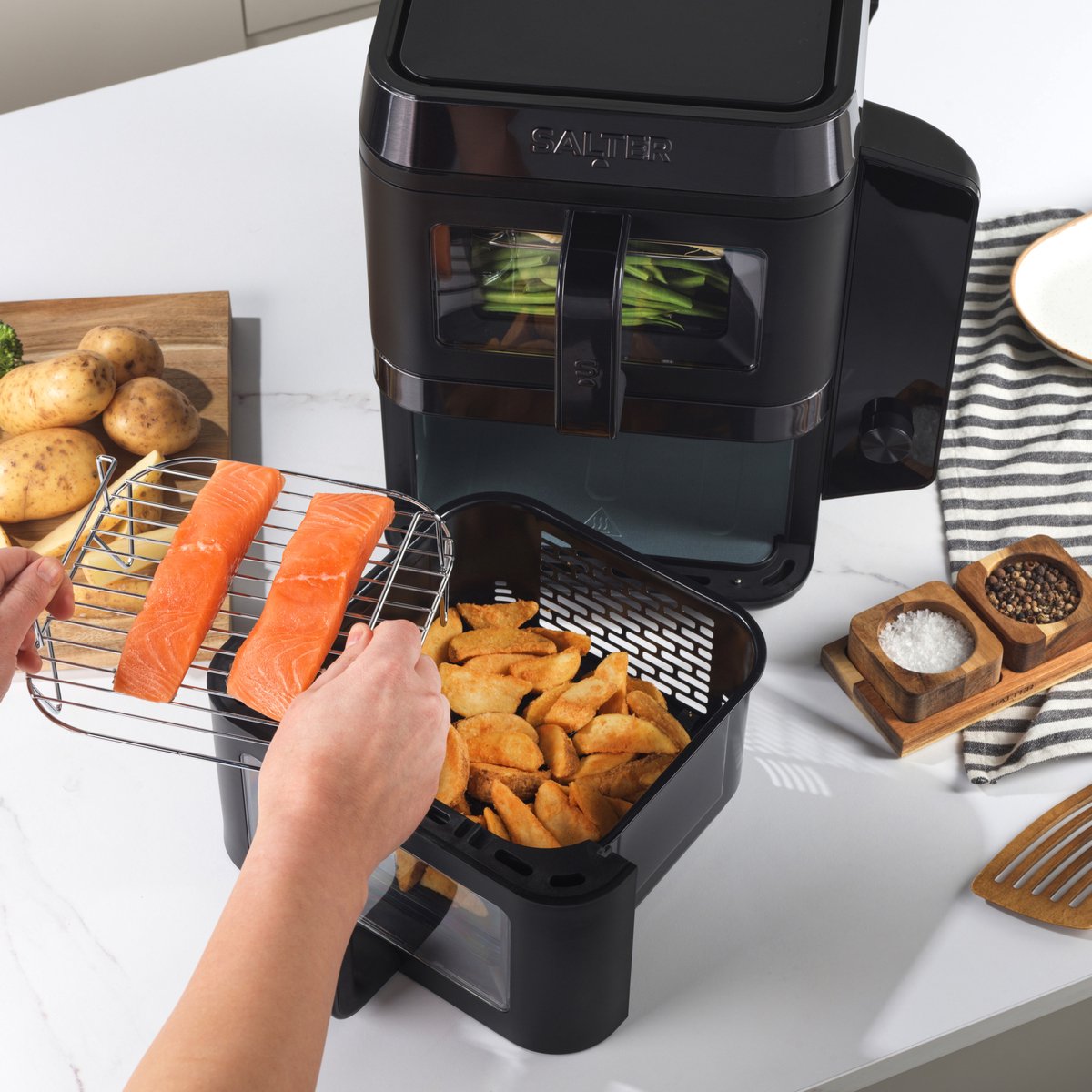 Afbeelding 2 van Salter VertiCook View Airfryer - luchtfriteuse - verticaal - 9L