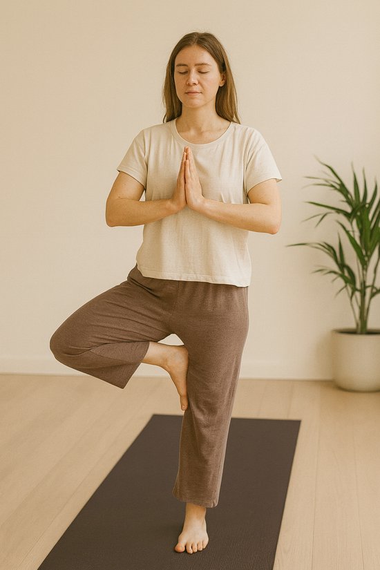 Pierre Sports - Yogamat donkergrijs - 50% recycled polyester - gemaakt in Europa - goede grip van Pierre Sports — afbeelding 2