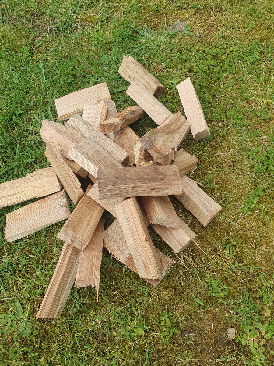 5 kg eiken + 5 kg beuken rookhout 13 cm/ met schors