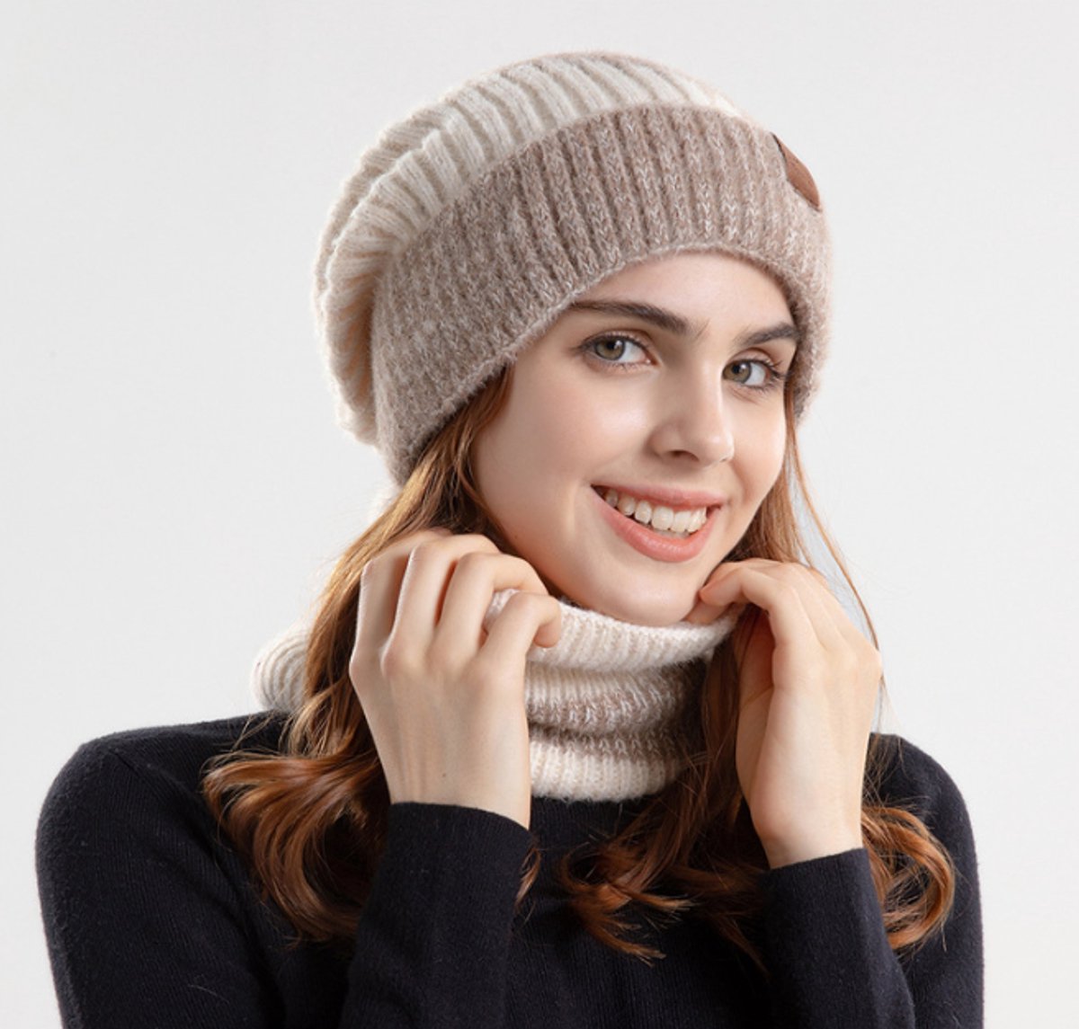 Wintermuts en sjaal Tweedelige damesherfst en winter plus