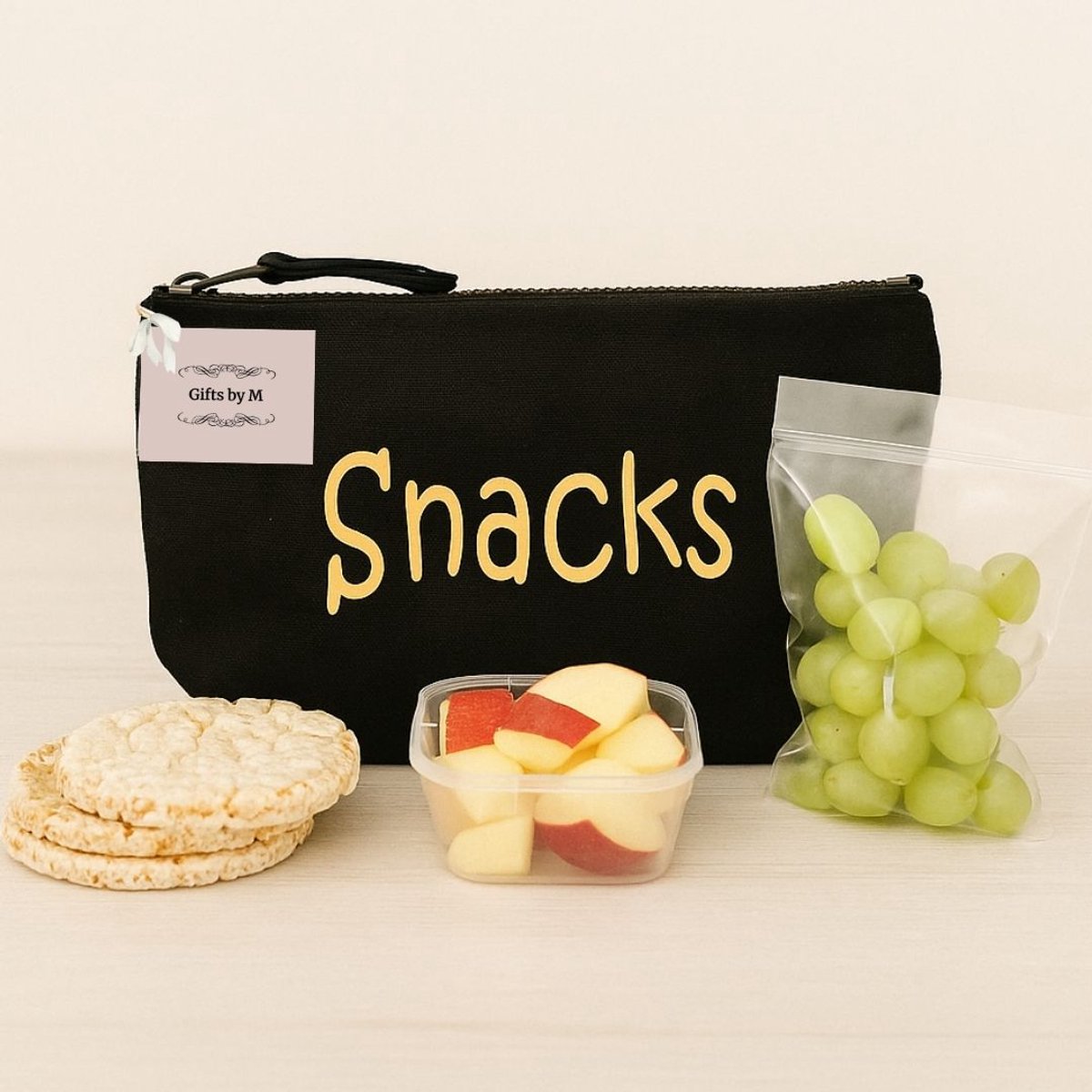 Snack Organizer Baby – Gifts by M – Etui Luiertas voor Tussendoortjes – Katoen – Opbergtasje Onderweg – Zwart – Goud – Kraamcadeau