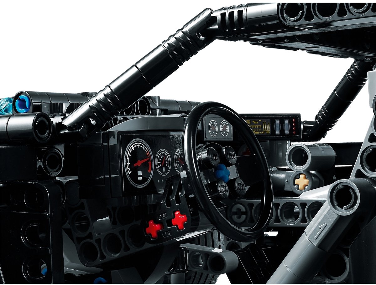 LEGO Technic Batman Batmobile - 42127 — afbeelding 6