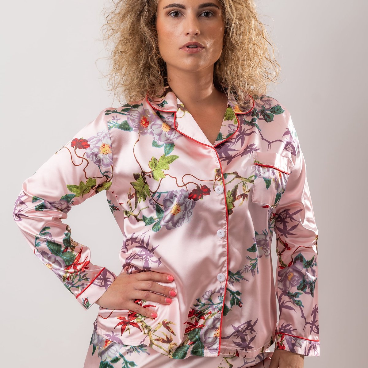 Kimomi Satijnen Pyjama Dames Tokyo Fall Blossom - Luxe Nachtkleding, Hypoallergeen, Zacht, Hydraterend & Anti-Aging voor Ultiem Comfort roze