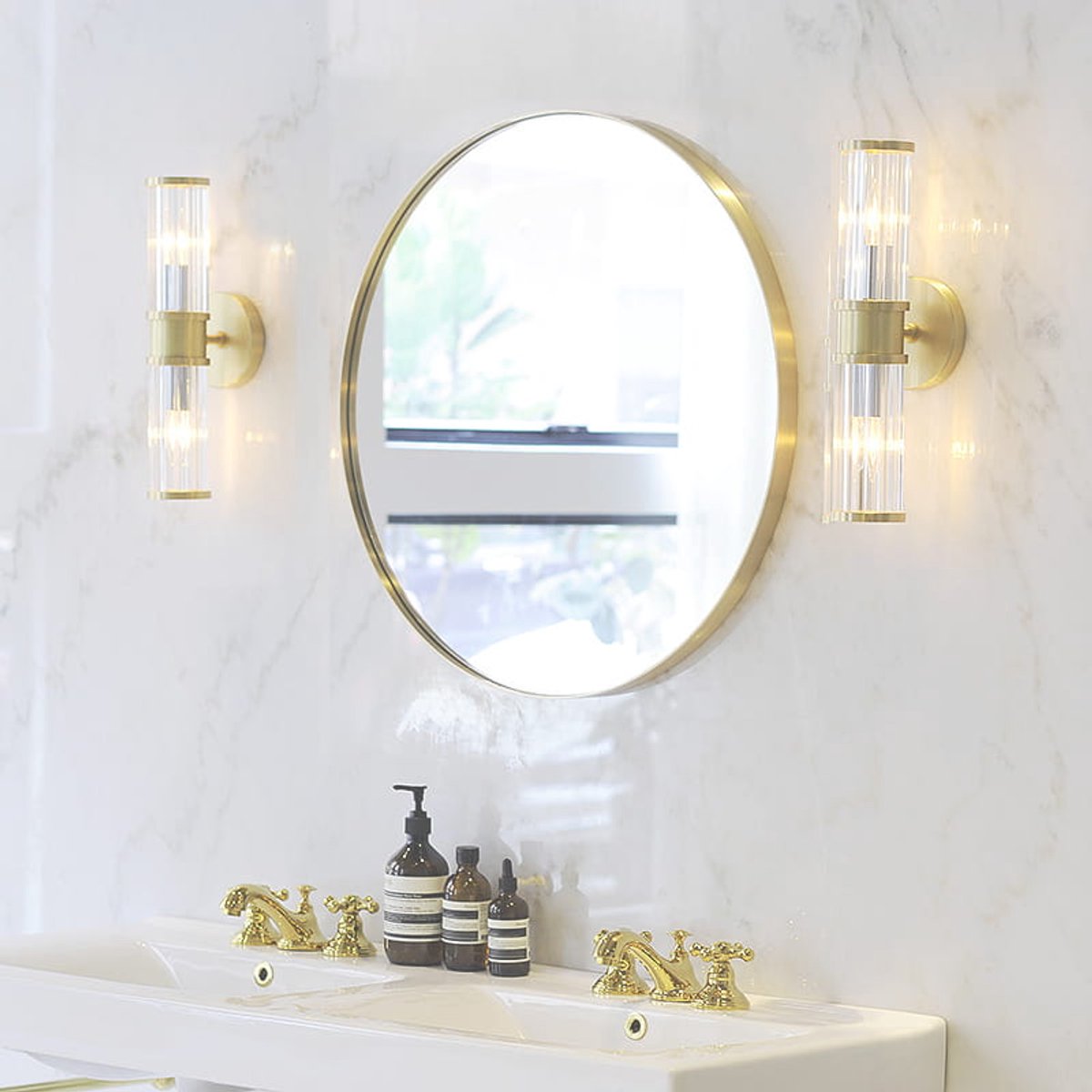 Rond Wandspiegel 50 cm met Gouden Metalen Frame – Spiegel - Stijlvol en Duurzaam, Perfect voor Woonkamer, Hal, Badkamer of Slaapkamer