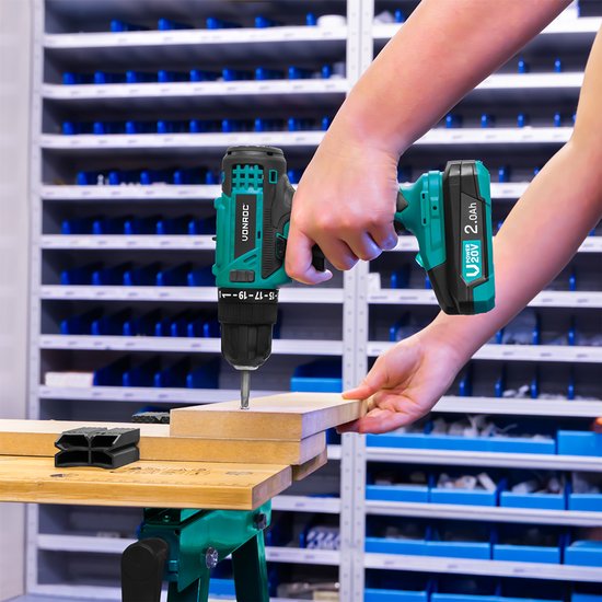 VONROC Perceuse-visseuse sans fil 20V - 19 positions de vis + position de perçage - Incl. 2 embouts - Incl. Batterie 2,0 Ah et chargeur rapide