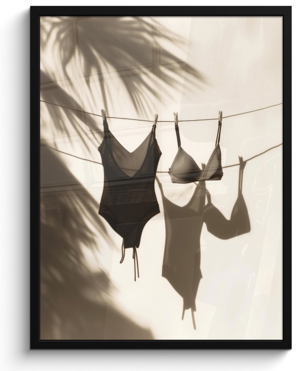 FrameYourWall Poster in lijst - Fotolijst 60x80 cm - Posters - Badkleding - Palmbomen - Schaduw - Tropisch - Posterlijst zwart - Decoratie - Wanddecoratie woonkamer - Muurdecoratie slaapkamer Badkleding - Waslijn - Tropisch