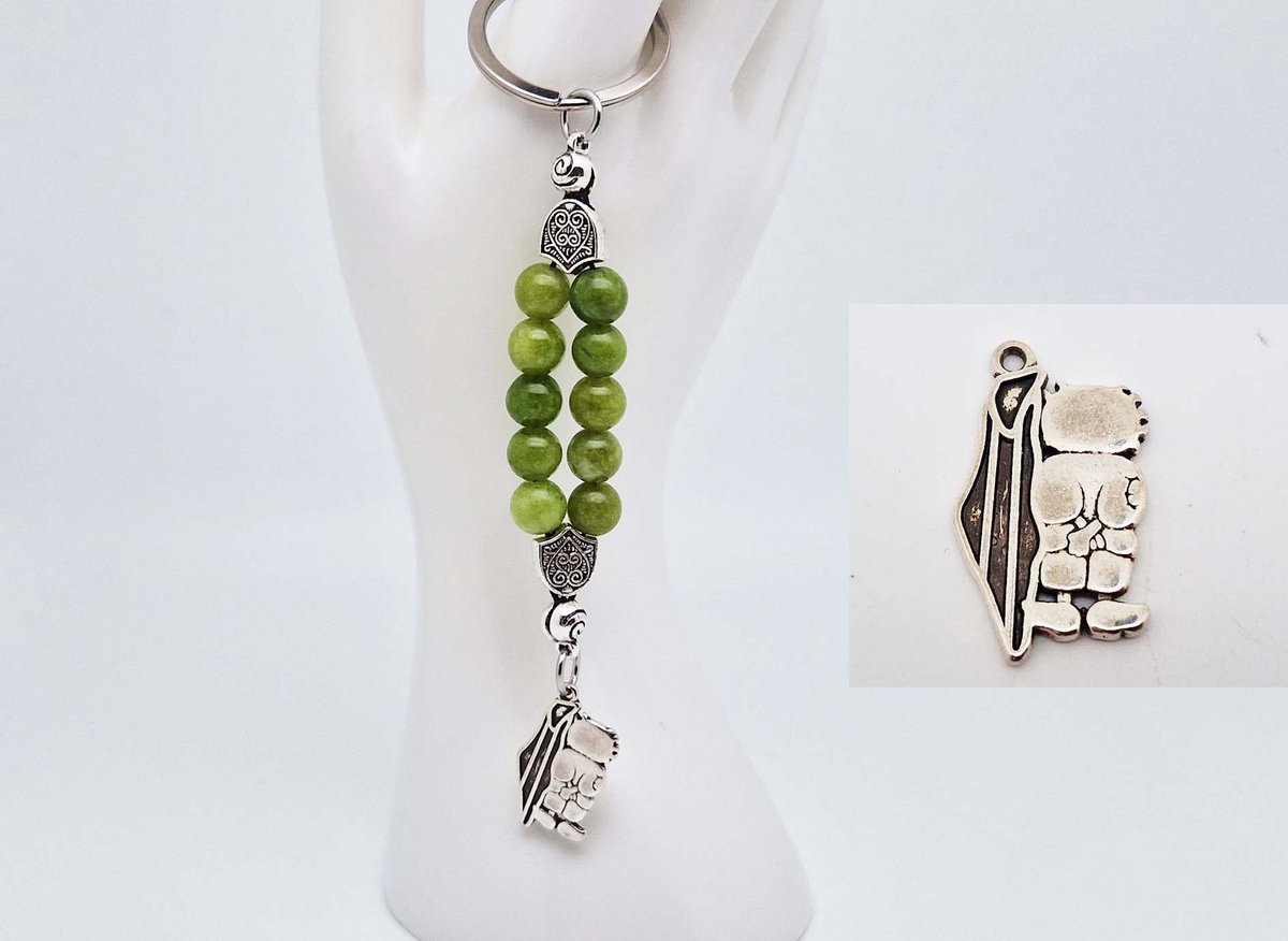 Handgemaakte Natuurstenen Sleutelhanger "Kraal Koreaanse jade "- Met metaal hanger - 8 mm diameter van de korrel- Mooie accessoire en decoratie voor de auto-Vaderdag Cadeau -Moderdag Cadeau - Cadeau vrienden