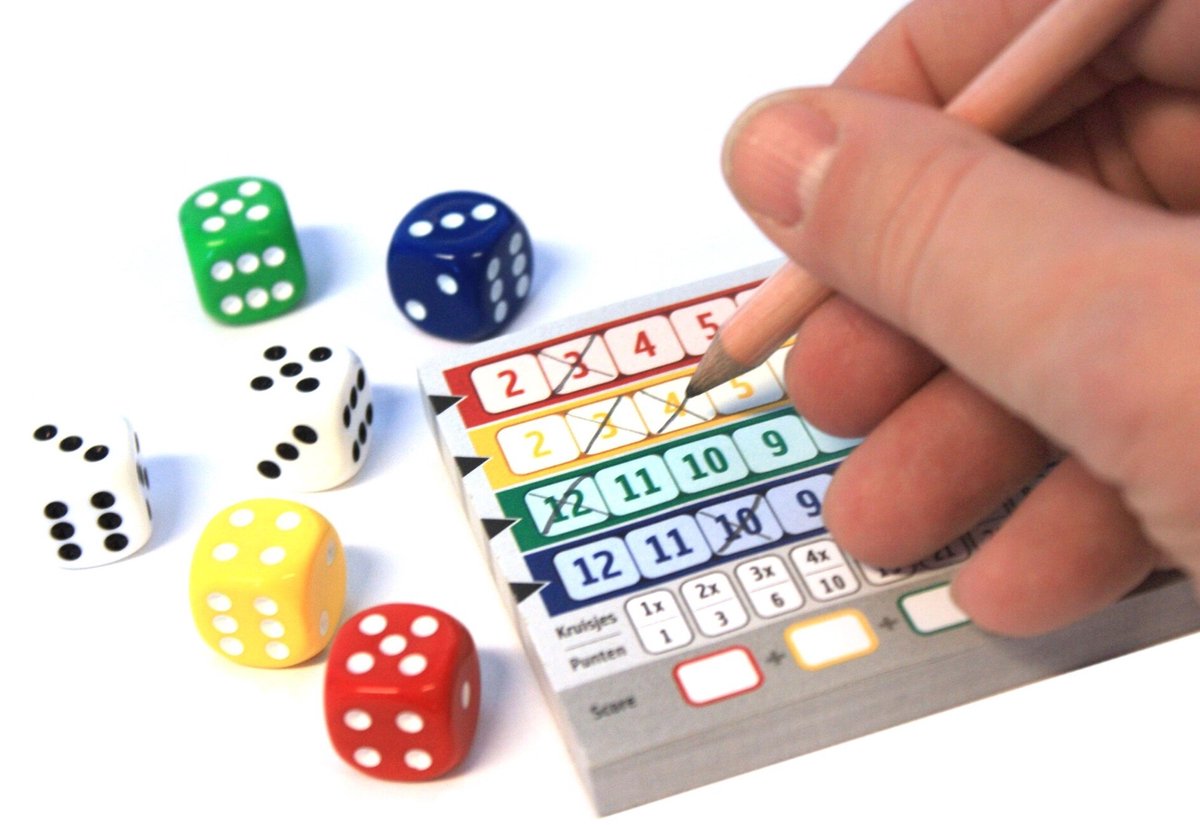 White Goblin Games - Qwixx - Dobbelspel - 2 tot 5 spelers - Voor de hele familie - Gezelschapsspel - Klein cadeautje — afbeelding 8
