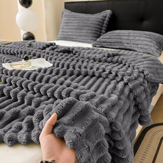Fleece deken 200 x 300 cm - Superzacht - Plaid voor Bank, Bed of Woonkamer Decoratie - Geschenkdecke - Plaids - Dekentje - Geribbeld – Donkergrijs