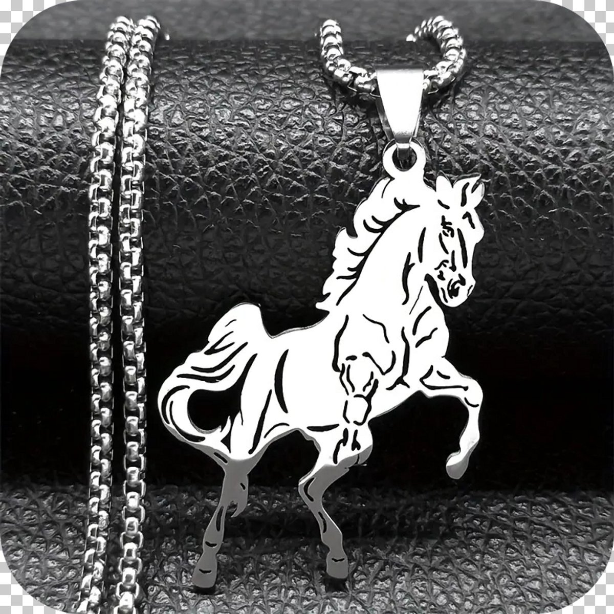 Ketting met paard -zilverkleurige paarden bedel met 50 cm ketting - Hanger paarden met ketting.