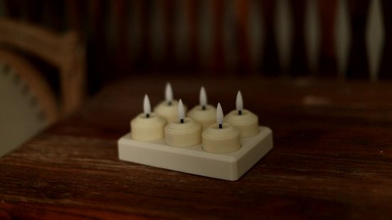 Aurae Oplaadbare Waxinelichtjes 6x - Theelichtjes Oplaadbaar - 40+ Branduren - Led Kaarsen met Afstandsbediening - Flikkerende Vlam - met Lader - Kerst Kaarsen