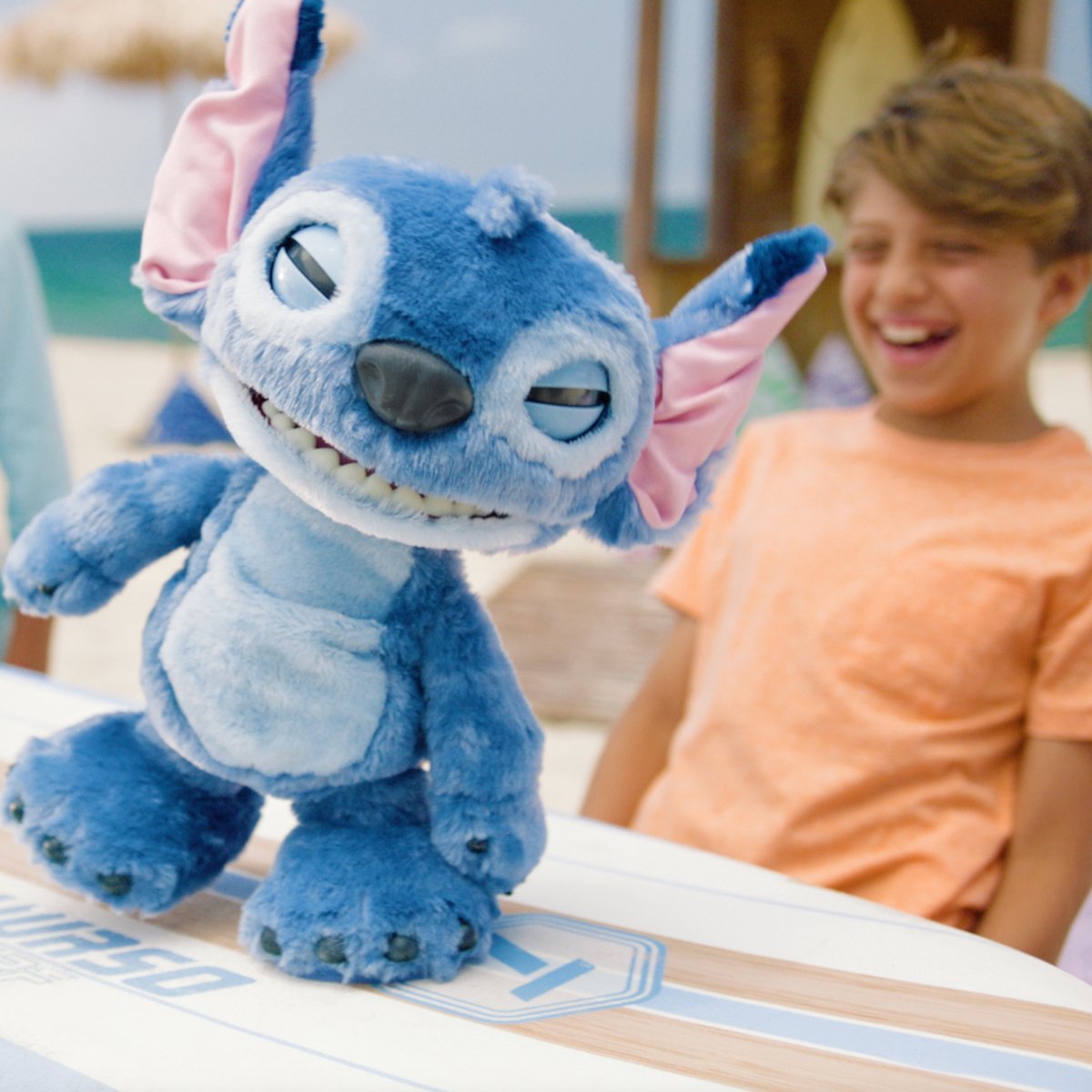 Disney Stitch - Ultimate Stitch - Interactieve pluchen knuffel - Brabbelt zijn Stitch taal, danst, zingt en beweegt — afbeelding 12