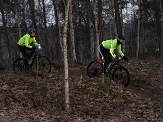 BBB Cycling Fietsjack BaseShield - Windjack Heren en Dames - Wielrennen & Mountainbiken - Fietsjas: Wind en Waterbestendig - Zwart - Maat XS - BBW-148 van BBB Cycling — afbeelding 4