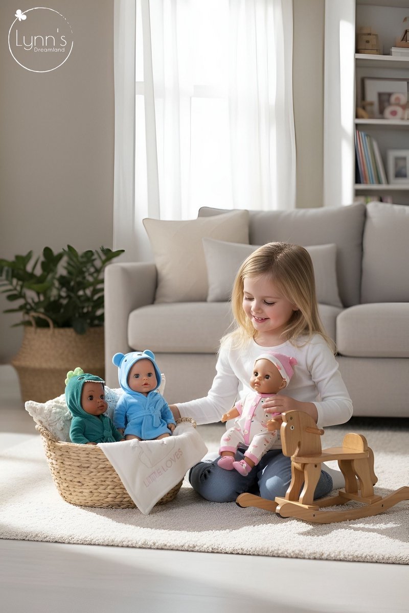 Poppenkleertjes voor babypop 43 cm - Blauwe beer badjas - In cadeauzakje - Poppenkleding geschikt voor o.a. Baby Born pop — afbeelding 4