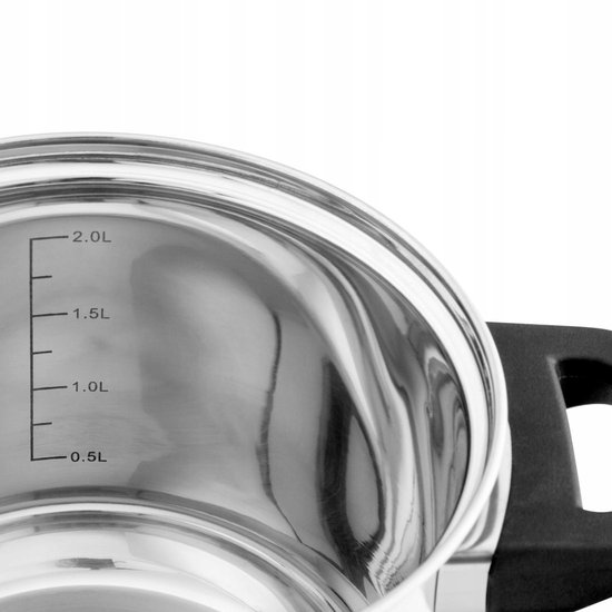 Royal Swiss Kooktajine, 32 cm, zwart en goud, geschikt voor inductie, deksel van porselein Royal Swiss Kooktajine, 32 cm, zwart en goud, geschikt voor inductie, deksel van porselein