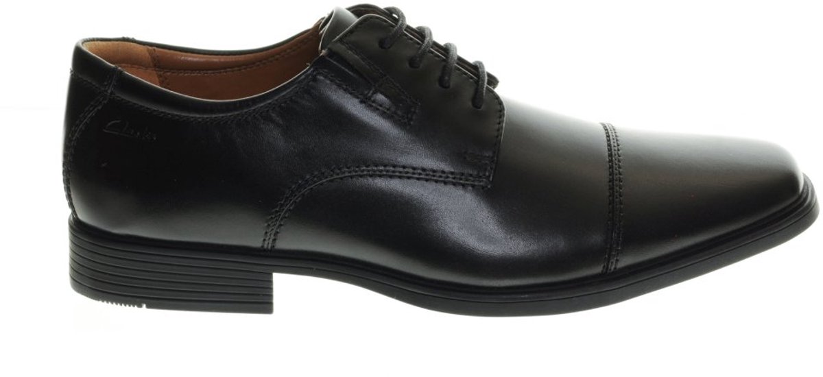 CLARKS Schnürschuhe Tilden