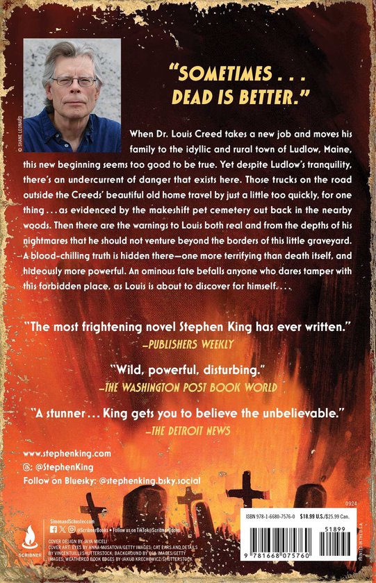 Achterkant van Stephen King's 'Pet Sematary' met een portret van de auteur, citaten en een kerkhof.