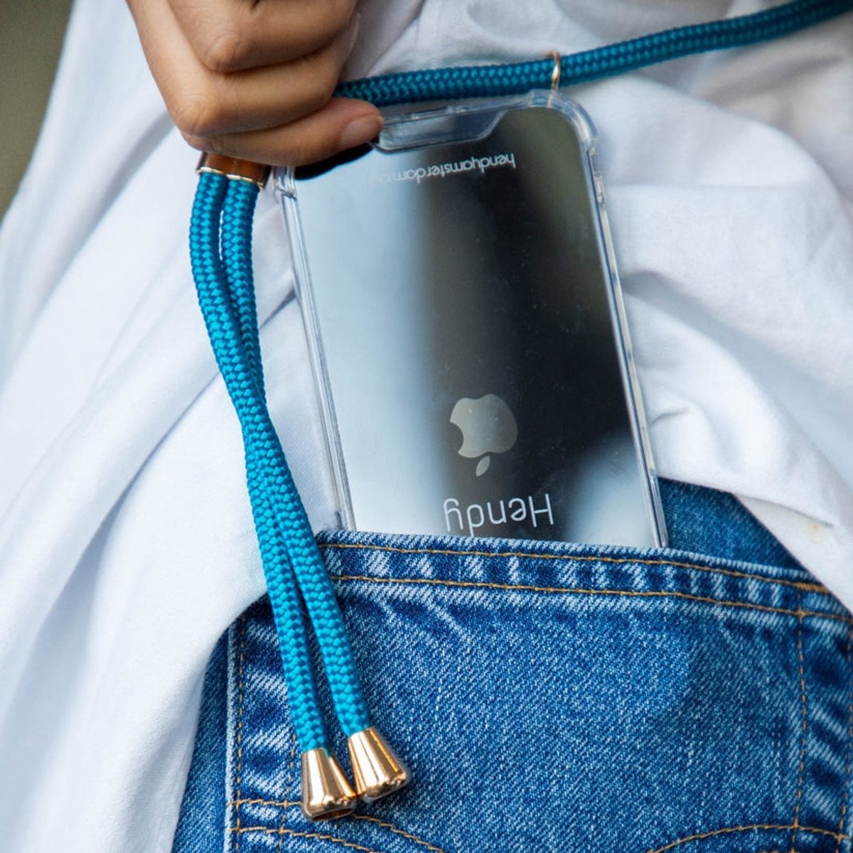 Hendy telefoonhoesje met koord - Classic - Petrol Blue - iPhone 15 Plus