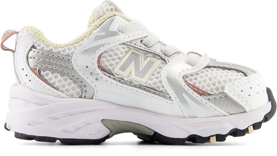Baskets pour femmes unisexes New Balance IZ530 - BLANC