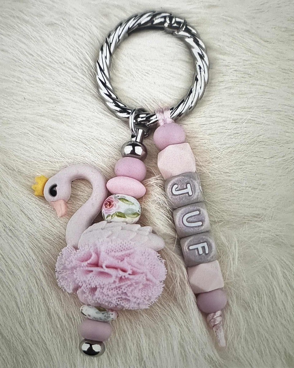 Sleutelhanger Juf - Cadeau voor Juf - Sleutelhanger voor Juf met Zwaan - Perzik Roze - Afscheidscadeau Juf - Juf Sleutelhanger - Juf Cadeau