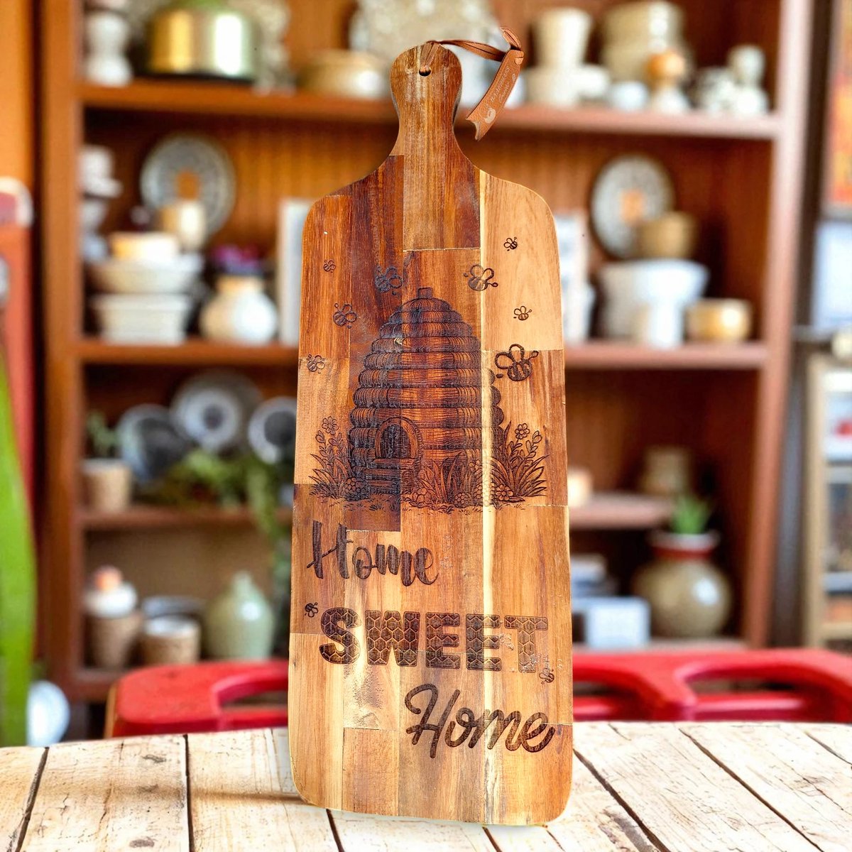 Baardmans Creaties - Luxe plantaardig geoliede acacia houten serveerplank XXL ‘Home sweet home”