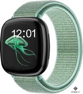 Nylon Smartwatch bandje - Geschikt voor  Fitbit Versa 3 nylon band - mint groen - Maat: S - Strap-it Horlogeband / Polsband / Armband