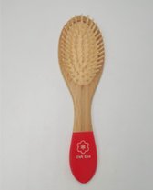 Uek Eco -  verjaardag cadeau - gift - haarborstel bamboe - milieuvriendelijk - rood