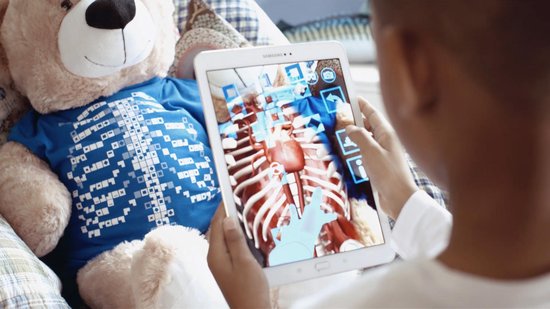 Curiscope Augmented Reality Virtuali-Tee t-shirt - Neem een kijkje in het menselijk lichaam - Jeugd L (9-11 jaar)