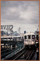 JUNIQE - Poster met kunststof lijst Metro van New York -13x18 /Grijs