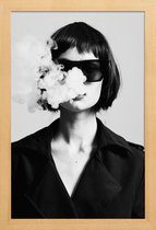 JUNIQE - Poster in houten lijst Smoke -40x60 /Wit & Zwart