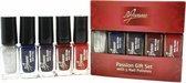 La femme passion set with 5 Nail Polishes